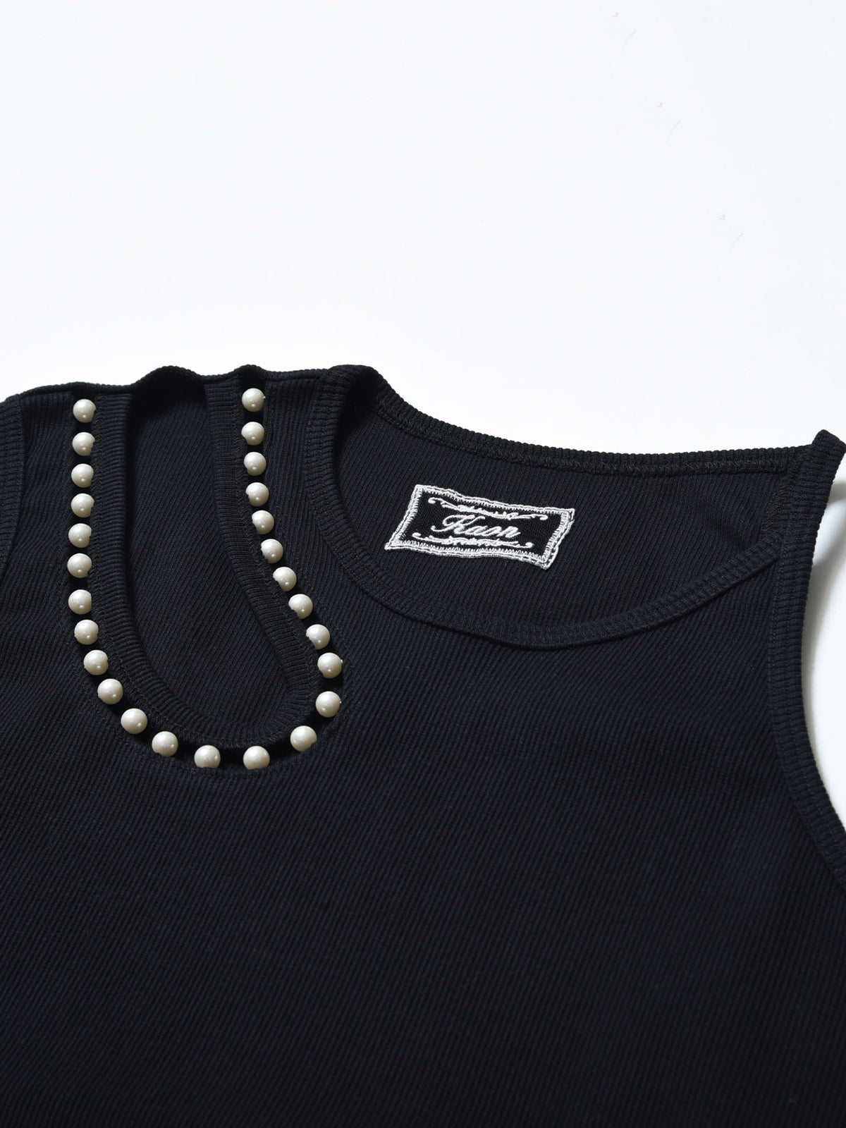 パールカラー デザインタンクトップ