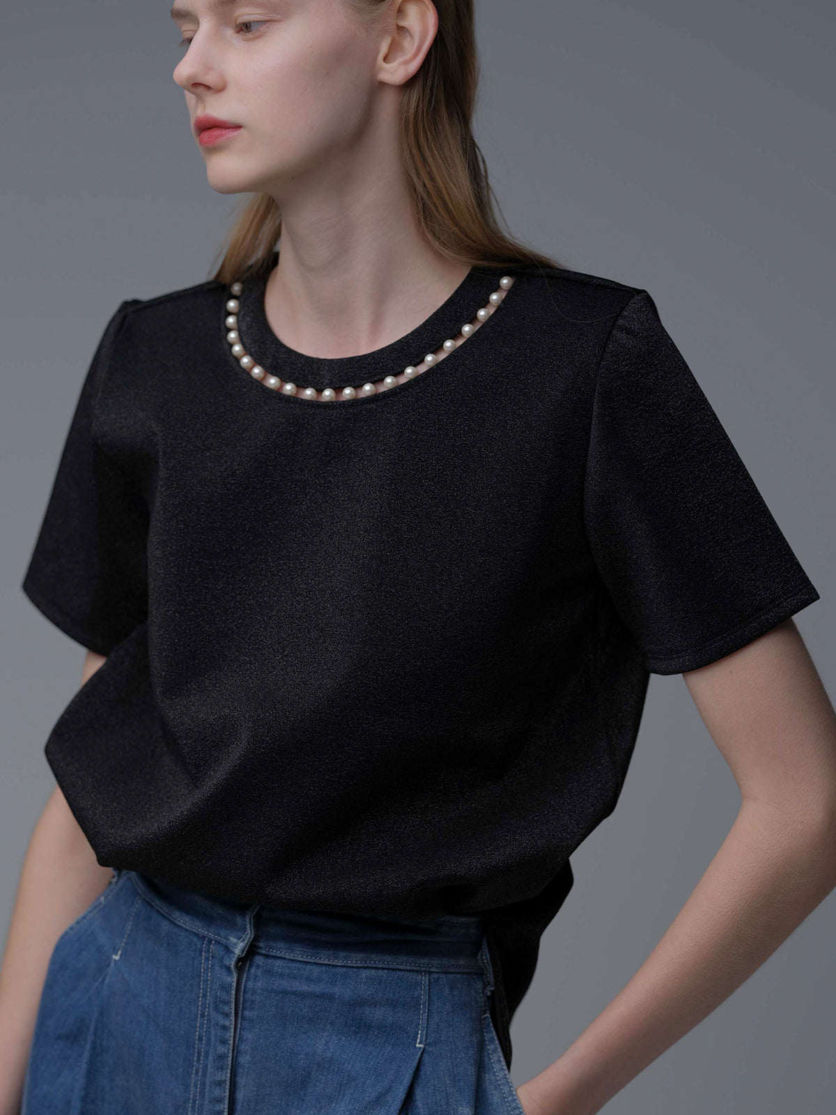 Neckline pearl motif cut and sew