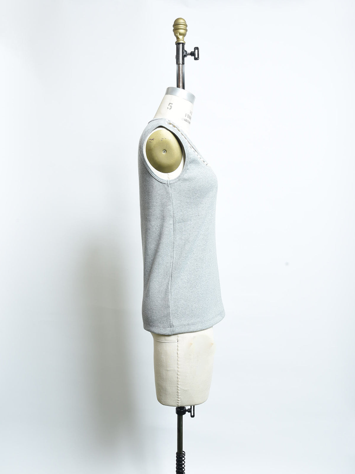 パールカラー デザインタンクトップ